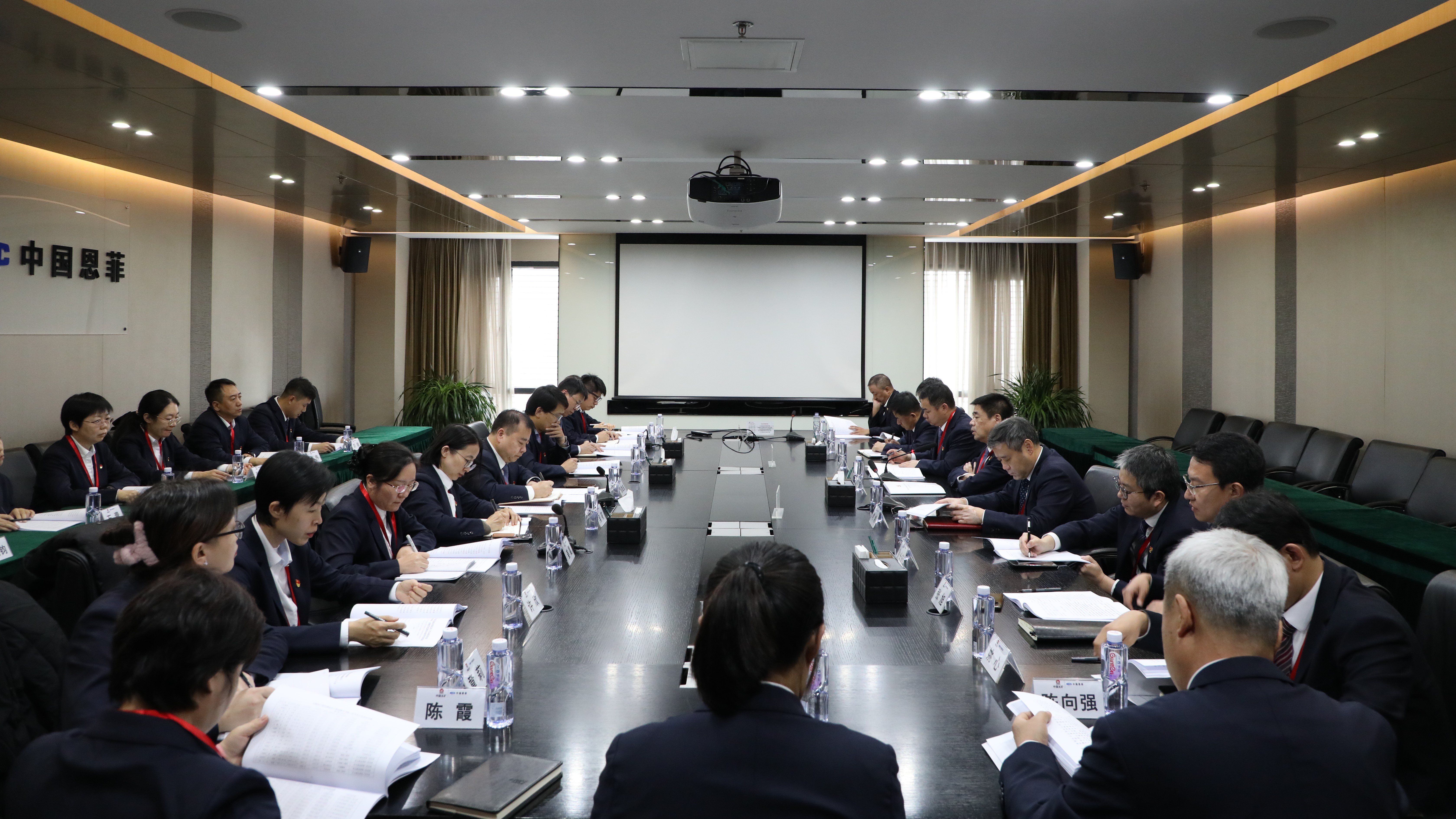 维多利亚老品牌vic(集团)官方网站
