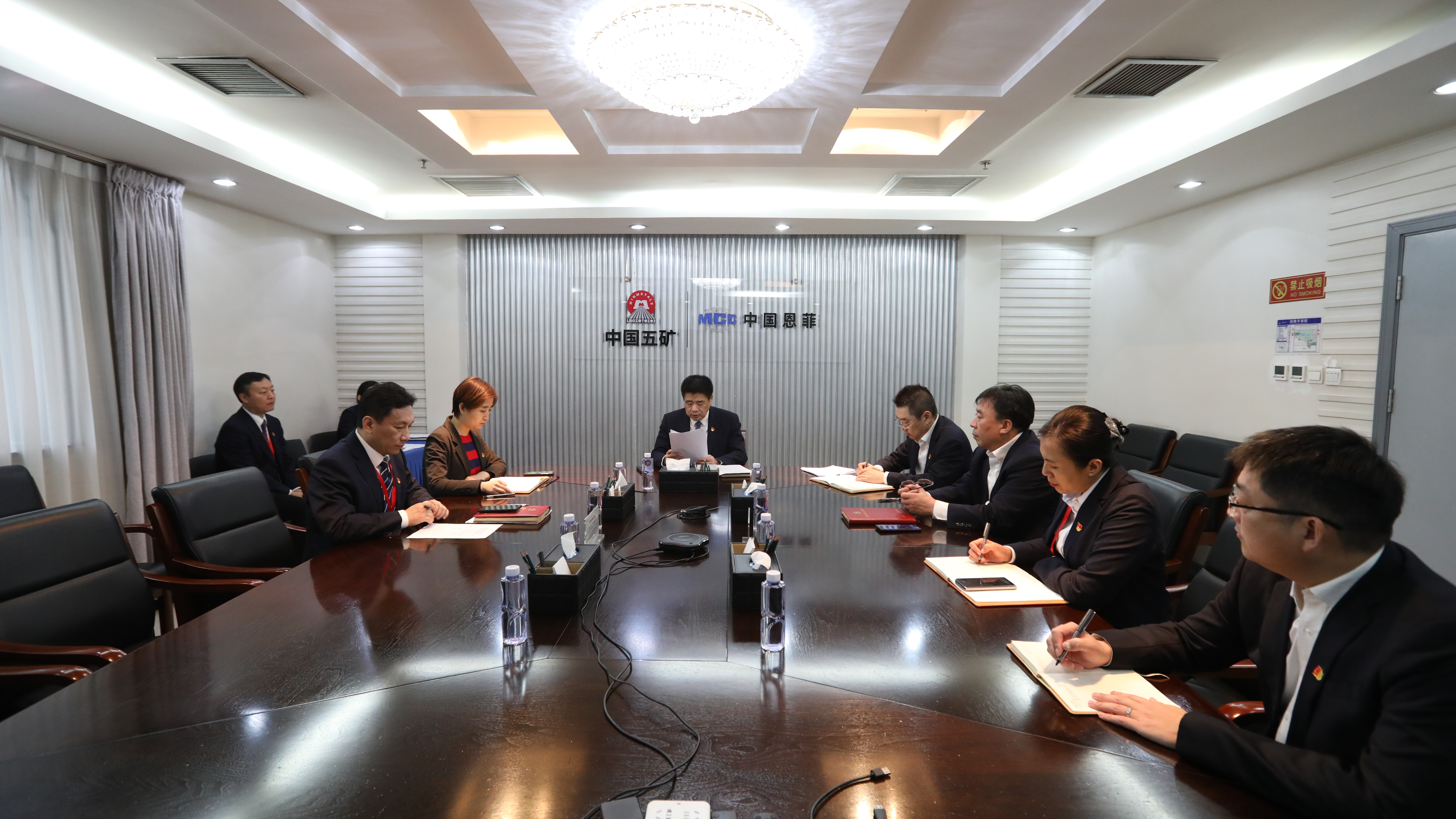 维多利亚老品牌vic(集团)官方网站