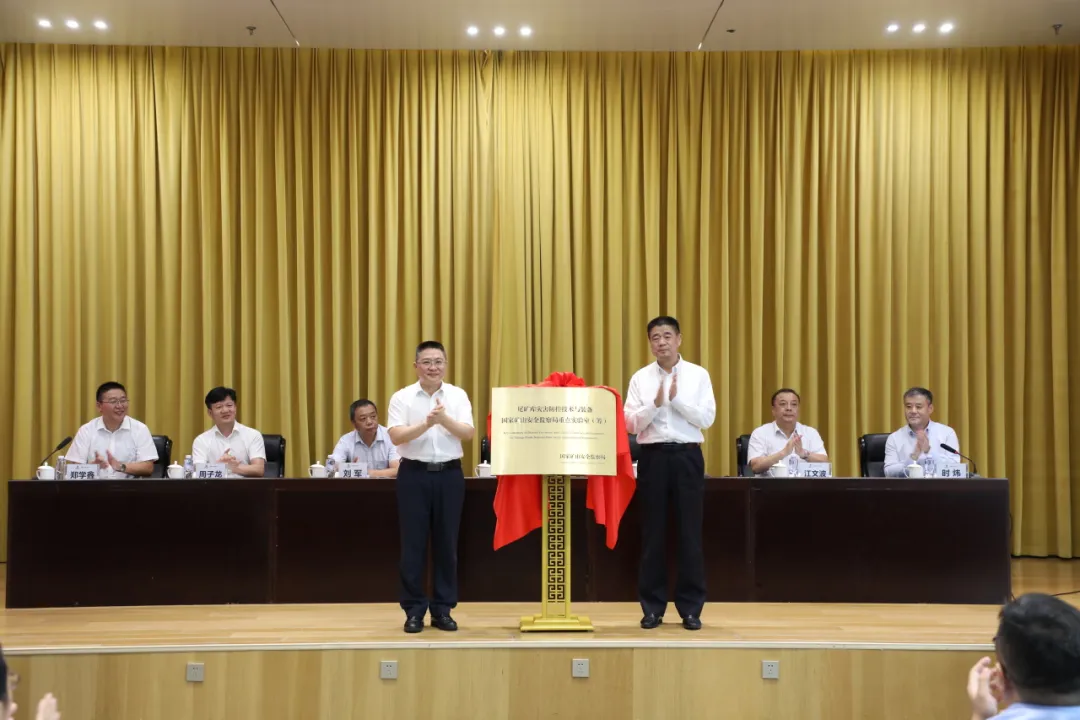 维多利亚老品牌vic(集团)官方网站